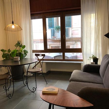 Starhost - Casa Del Capitano Apartment ซาแลร์โน ภายนอก รูปภาพ