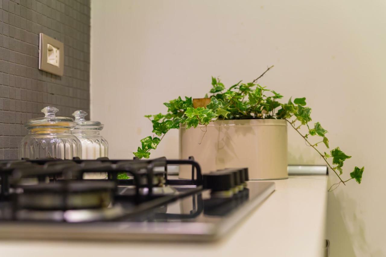 Starhost - Casa Del Capitano Apartment ซาแลร์โน ภายนอก รูปภาพ